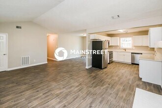 8205 Beacon Hills Rd in Indian Trail, NC - Building Photo - Building Photo