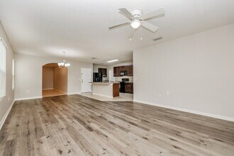 12102 Fawn Brindle St in Riverview, FL - Building Photo - Building Photo