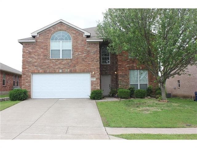 property at 2425 Collier Dr