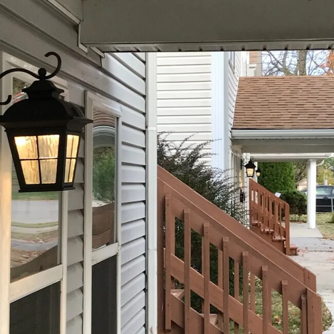 904 W Mill St Rentals in Carbondale, IL