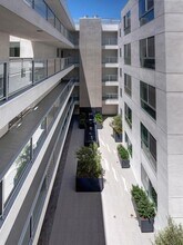 1330 Federal Ave, Unit 303 in Los Angeles, CA - Building Photo - Building Photo