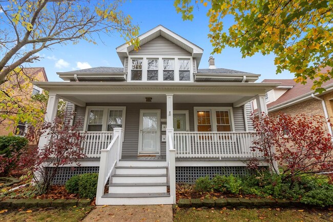 3652 N Nora Ave, Unit 1N in Chicago, IL - Foto de edificio - Building Photo