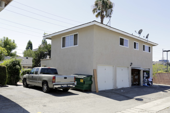 513 W Sunflower Ave in Santa Ana, CA - Building Photo - Building Photo