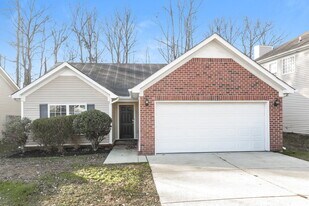 1389 E Nir Shreibman in La Vergne, TN - Building Photo