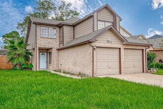 5415 Forest Bridge Way in Houston, TX - Foto de edificio - Building Photo