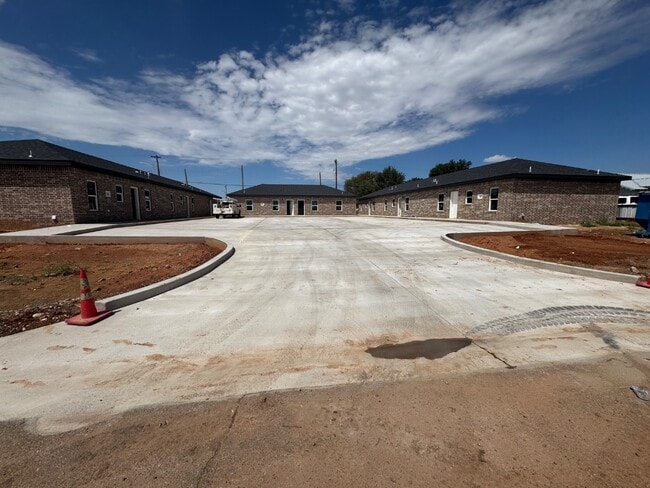 708 West St in Clovis, NM - Building Photo - Building Photo