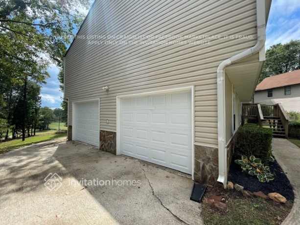 9082 Green Pines Ct in Douglasville, GA - Building Photo - Building Photo