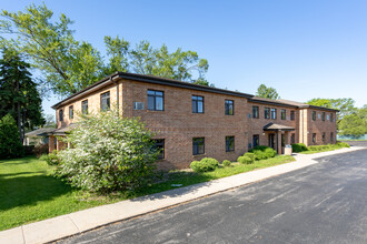 Pop Warner Apartments in Whitewater, WI - Building Photo - Building Photo