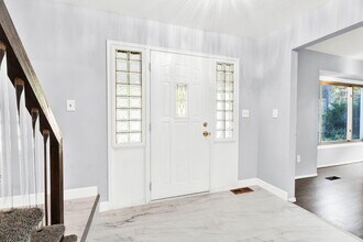 6624 Mellow Wood Ln in West Bloomfield Township, MI - Building Photo - Building Photo