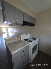 605 Bustamante St, Unit #1 in Laredo, TX - Foto de edificio - Building Photo