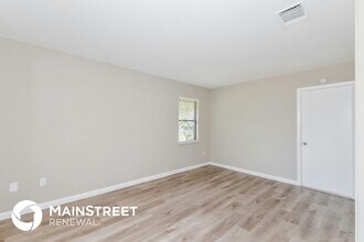 4776 Calah Ct, Unit 325 in North Port, FL - Building Photo - Building Photo