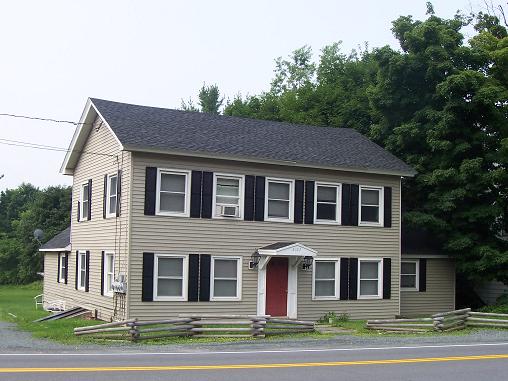 Glass Lake Apartments in Averill Park, NY - Building Photo