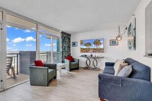 1700 N Ocean Blvd in Myrtle Beach, SC - Building Photo