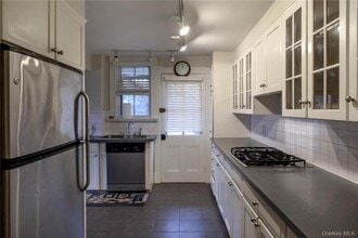 101 S Highland Ave in Nyack, NY - Building Photo - Building Photo