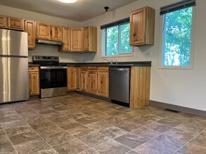 1001 N Elsinore Ave in Wasilla, AK - Building Photo - Building Photo