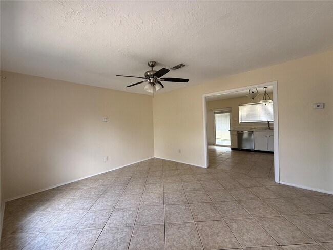 10119 Leawood Blvd in Houston, TX - Building Photo - Building Photo