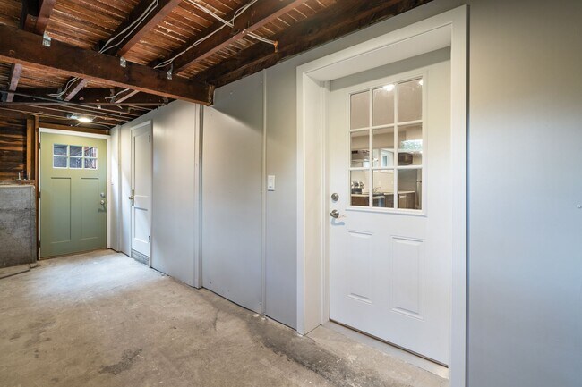 718 NE Dekum St in Portland, OR - Building Photo - Building Photo