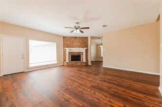 9306 Chimneywood Dr in Rowlett, TX - Building Photo - Building Photo