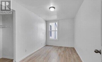 104 Mulcaster St in Barrie, ON - Building Photo - Building Photo