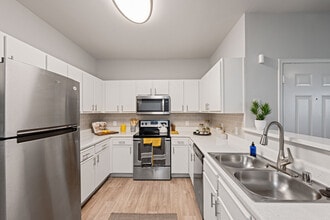 Oak Grove in Houston, TX - Foto de edificio - Building Photo