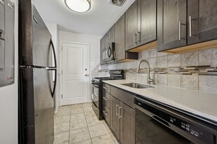 Joshua House in Philadelphia, PA - Building Photo