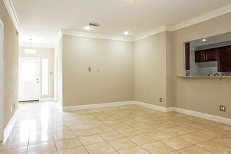 1226 Dutch St in Deer Park, TX - Building Photo - Building Photo