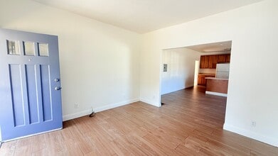 496 Meek Ave in Hayward, CA - Building Photo - Building Photo