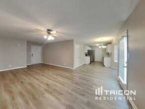 421 Faulkner Dr in Clarksville, TN - Building Photo - Building Photo