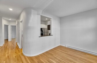 202 H St in Boston, MA - Building Photo - Building Photo