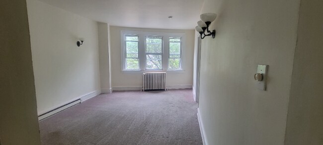 278 N Keswick Ave, Unit 2A in Glenside, PA - Building Photo - Building Photo