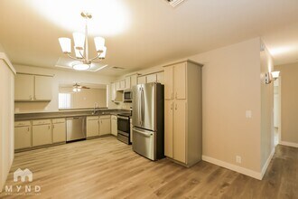 1116 W Dunbar Dr in Tempe, AZ - Building Photo - Building Photo