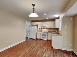 3465 Winter Holly Dr in Amelia, OH - Building Photo - Building Photo