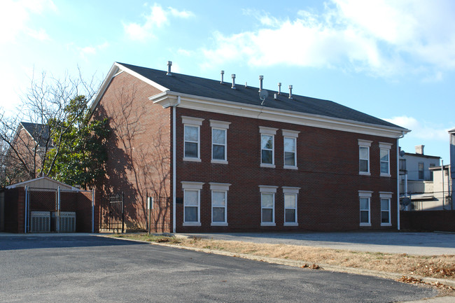 Jim Cain Home in Louisville, KY - Foto de edificio - Building Photo