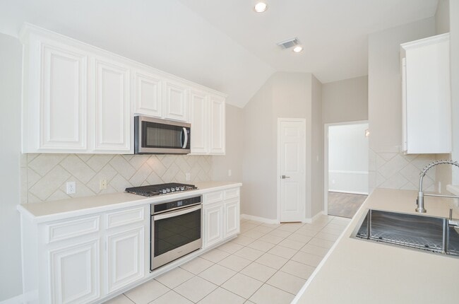 property at 2123 Thistlerock Ln