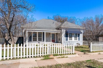 1518 N 17th St in Abilene, TX - Building Photo - Building Photo