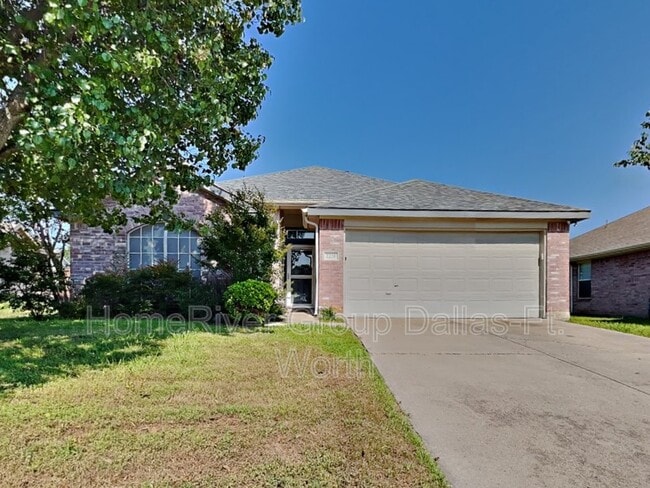 property at 2218 Spruce Cir