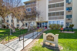 3164 S Wheeling Way, Unit 411 in Aurora, CO - Building Photo