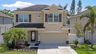 7410 S Fitzgerald St in Tampa, FL - Building Photo