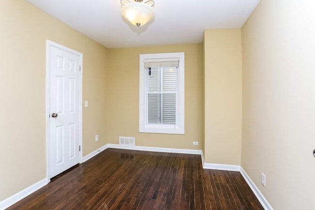 property at 430 S Hickory Ave