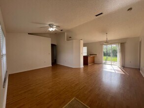 9 Bolling Ln in Palm Coast, FL - Building Photo - Building Photo
