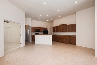 2218 Los Misioneros in Las Cruces, NM - Building Photo - Building Photo