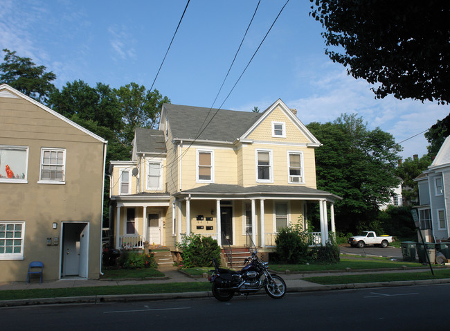 1118 Caroline St in Fredericksburg, VA - Building Photo - Building Photo