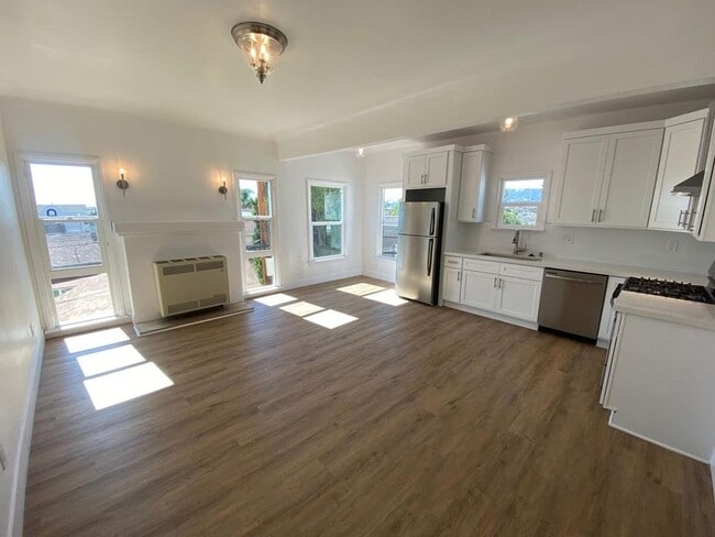 property at 559 Normandie Ave