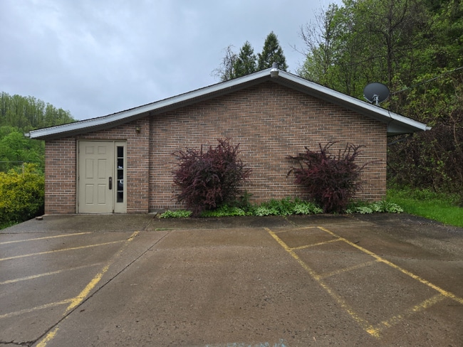 property at 62700 Barnesville Hendrysburg Rd