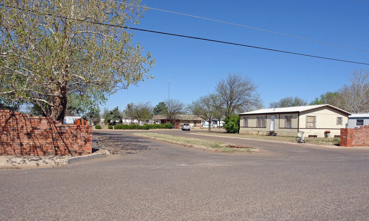 Slaton Moblie Home Park in Slaton, TX - Building Photo