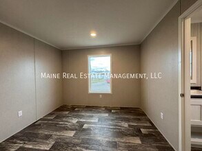 110 E St in Pittsfield, ME - Building Photo - Building Photo