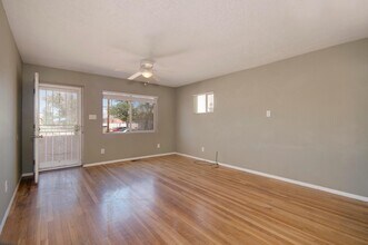 306 Stanford Dr SE in Albuquerque, NM - Building Photo - Building Photo