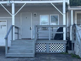 1399 US-44 in Clintondale, NY - Building Photo