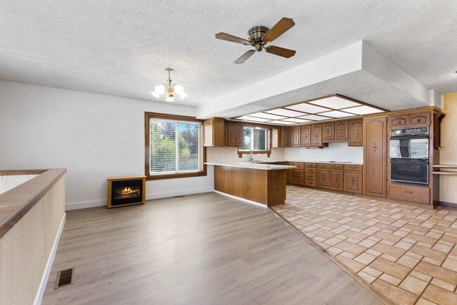 204 S 5th W in Rexburg, ID - Building Photo - Building Photo