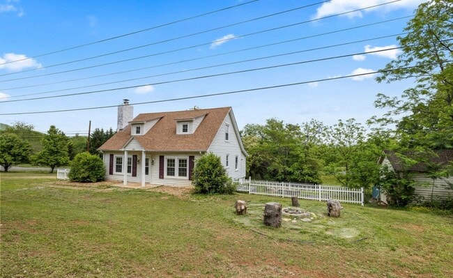 184 Younger Dr in Madison Heights, VA - Building Photo - Building Photo